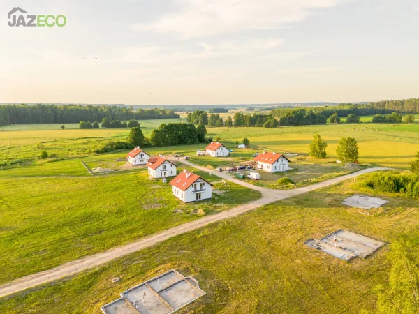 Dom wolnostojący w samym sercu natury z dużą działką, zdjęcie główne