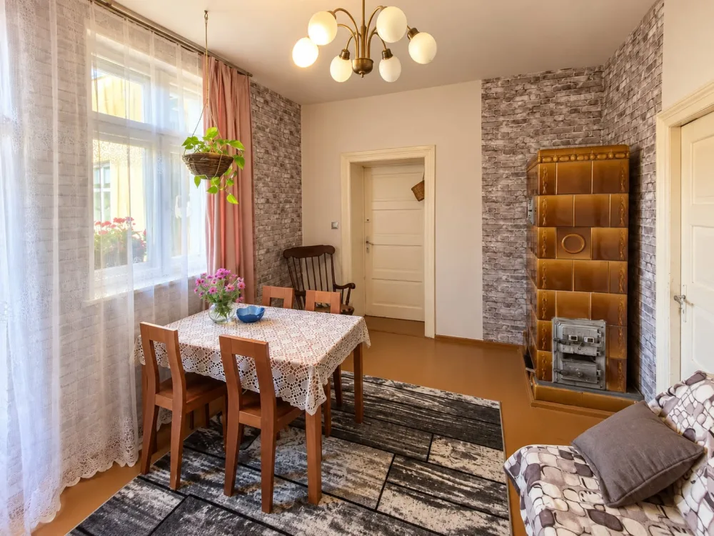 91,8 m² | 5 pokoi | Okrzei | kamienica | świetna lokalizacja!, zdjęcie 1